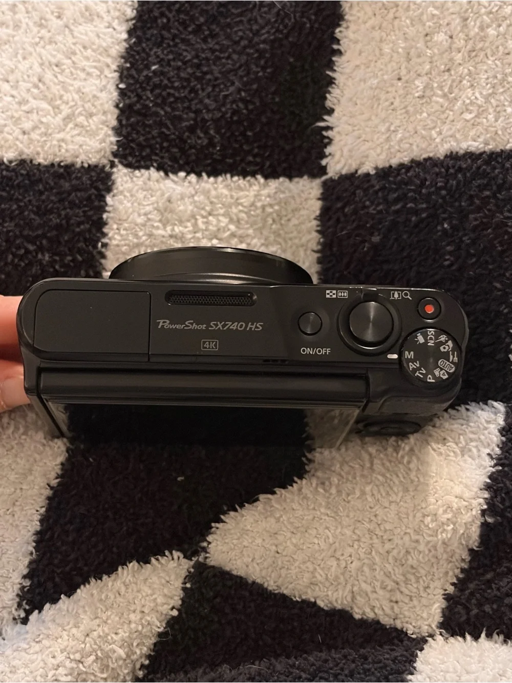 Canon PowerShot SX740 HS Digital Camera in Black